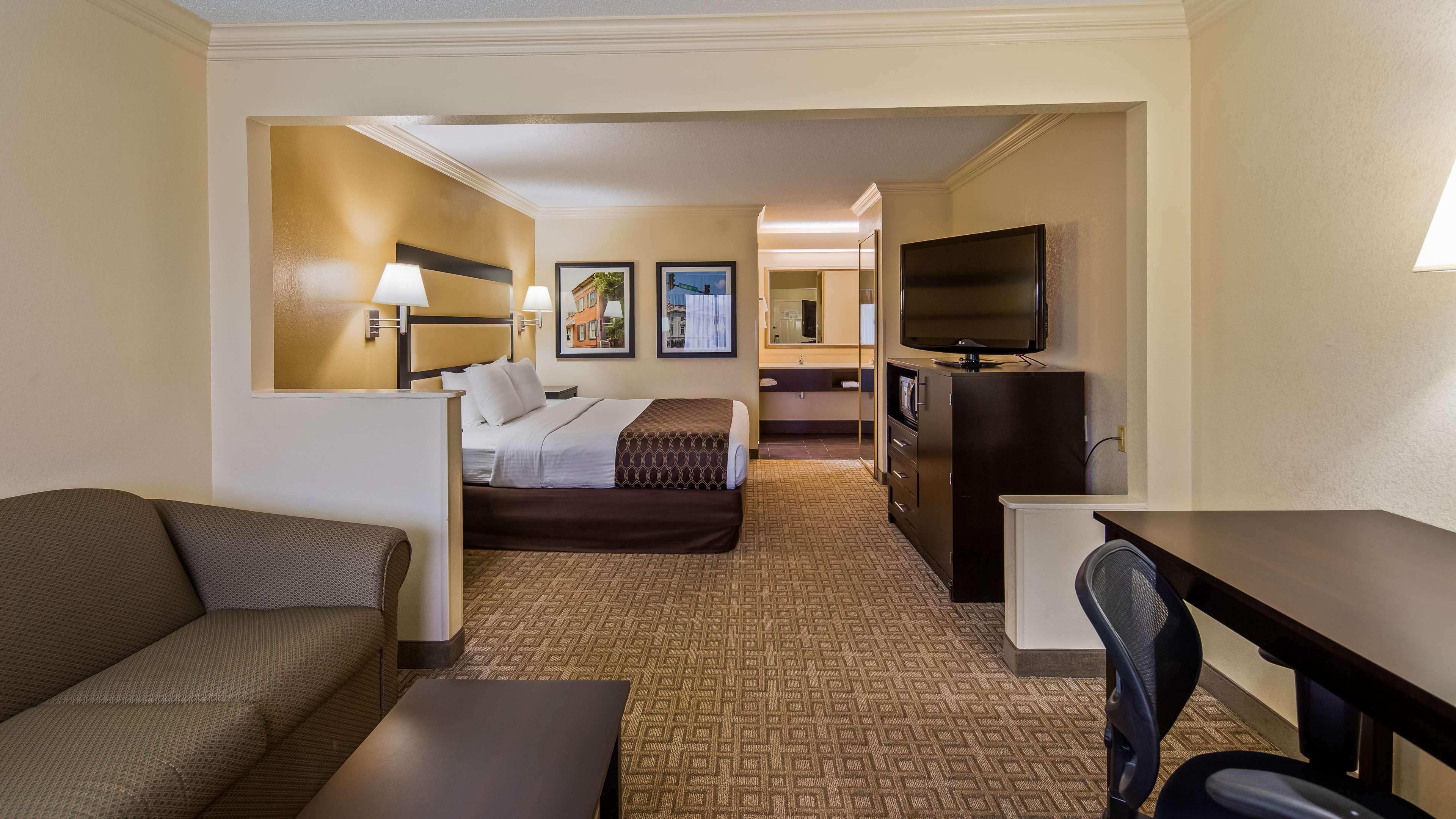 Best Western Inn & Suites Byron Extérieur photo