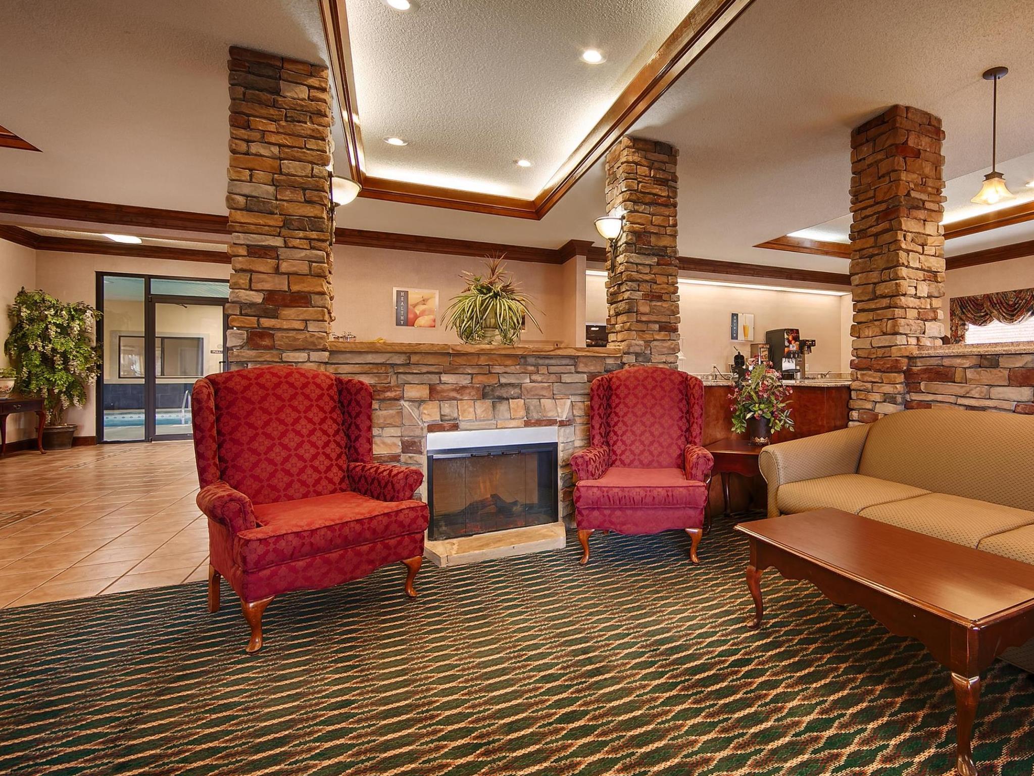 Best Western Inn & Suites Byron Extérieur photo