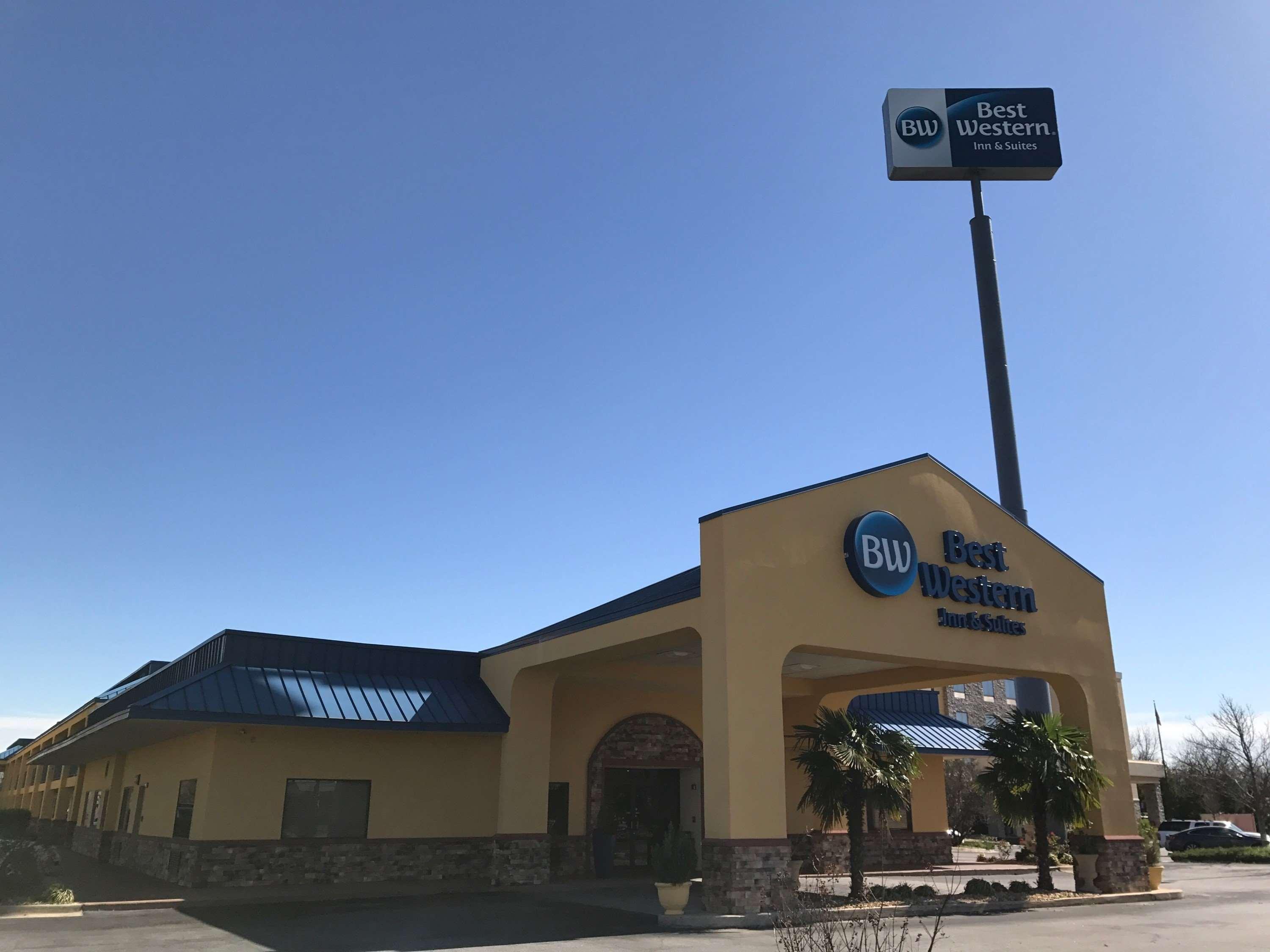 Best Western Inn & Suites Byron Extérieur photo